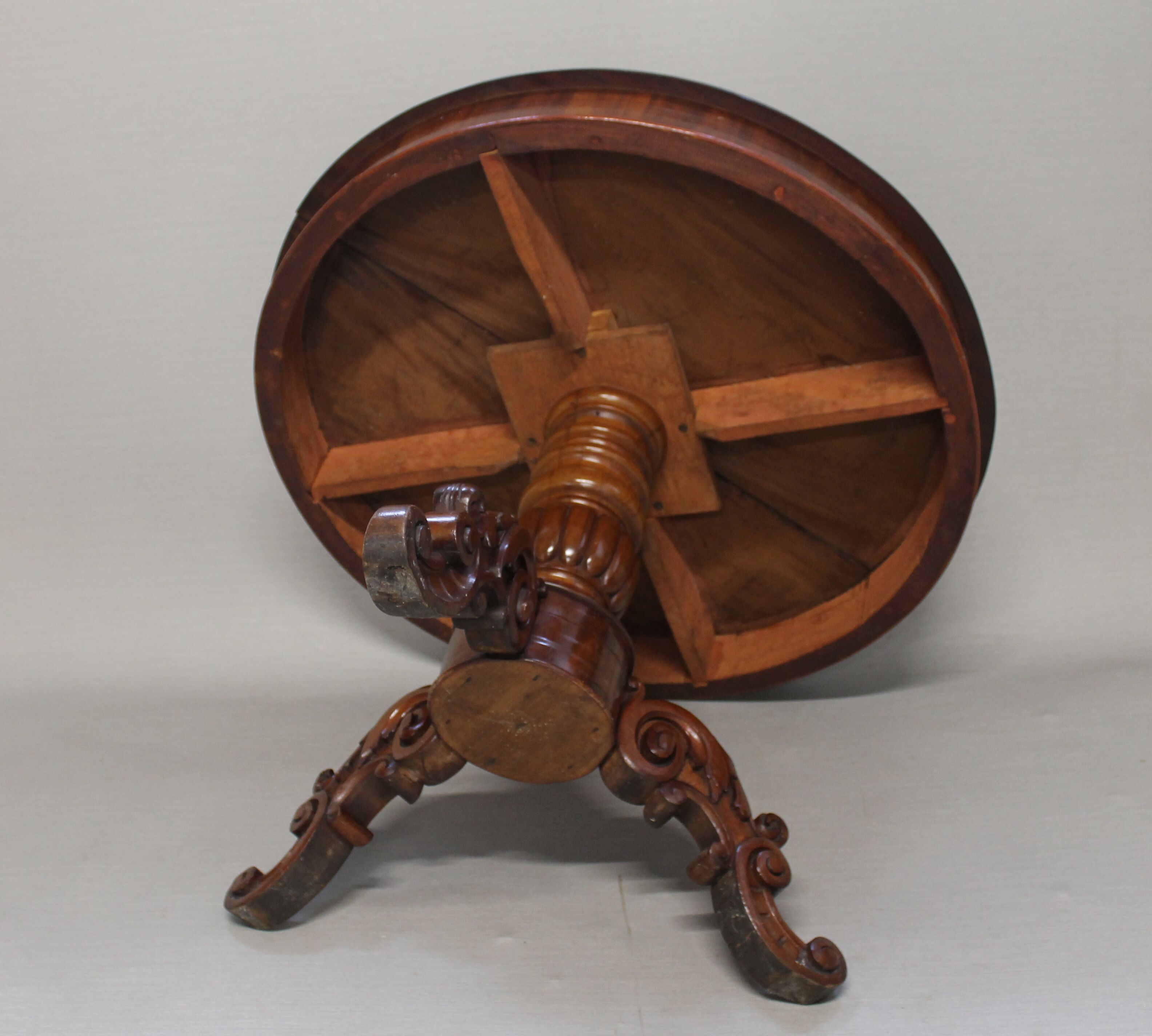 Louis-Philippe period mahogany healing