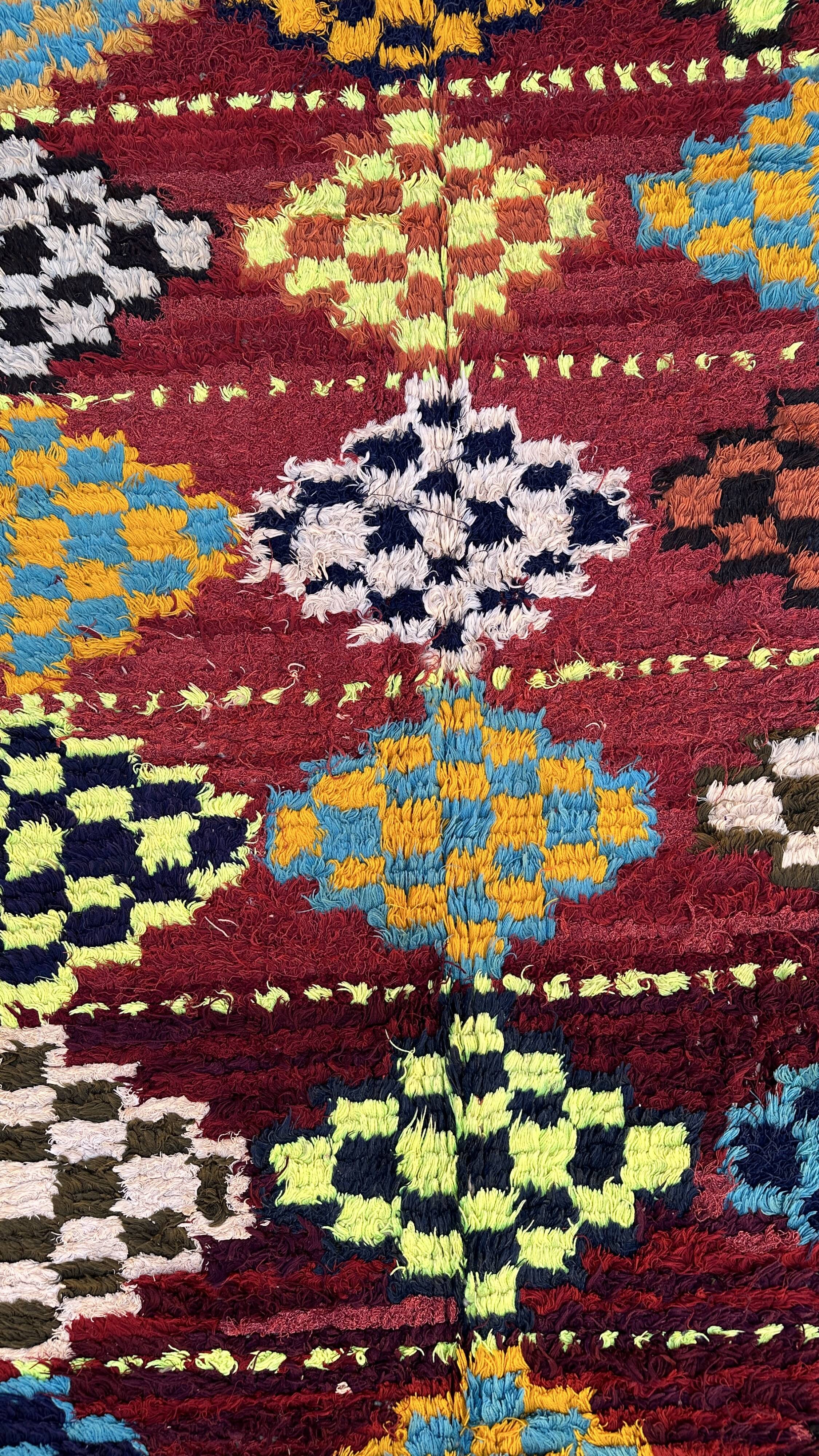 Colorful Moroccan rug - 143 x 285 cm