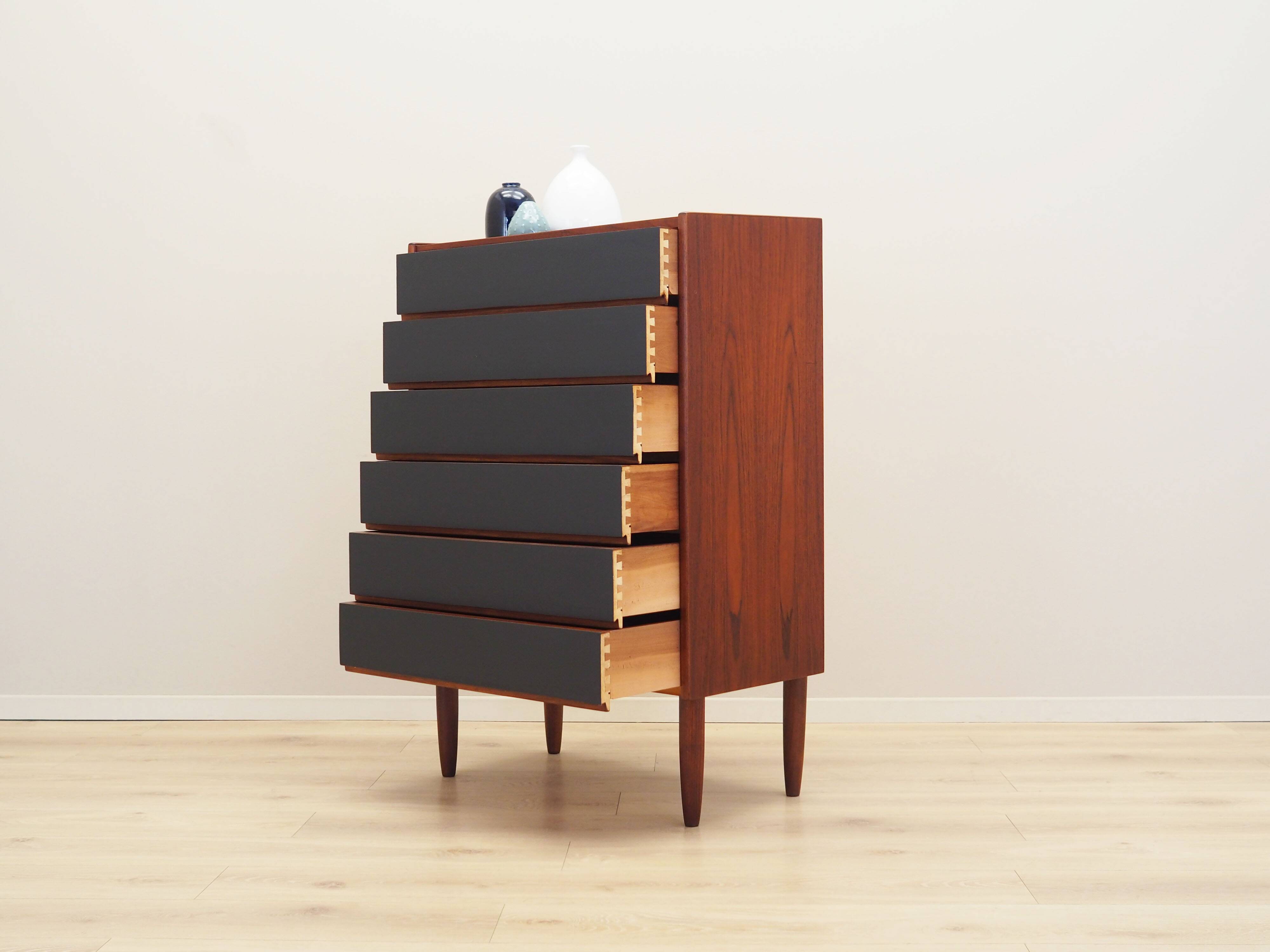 Commode en teck, design danois, années 1970, production : Danemark