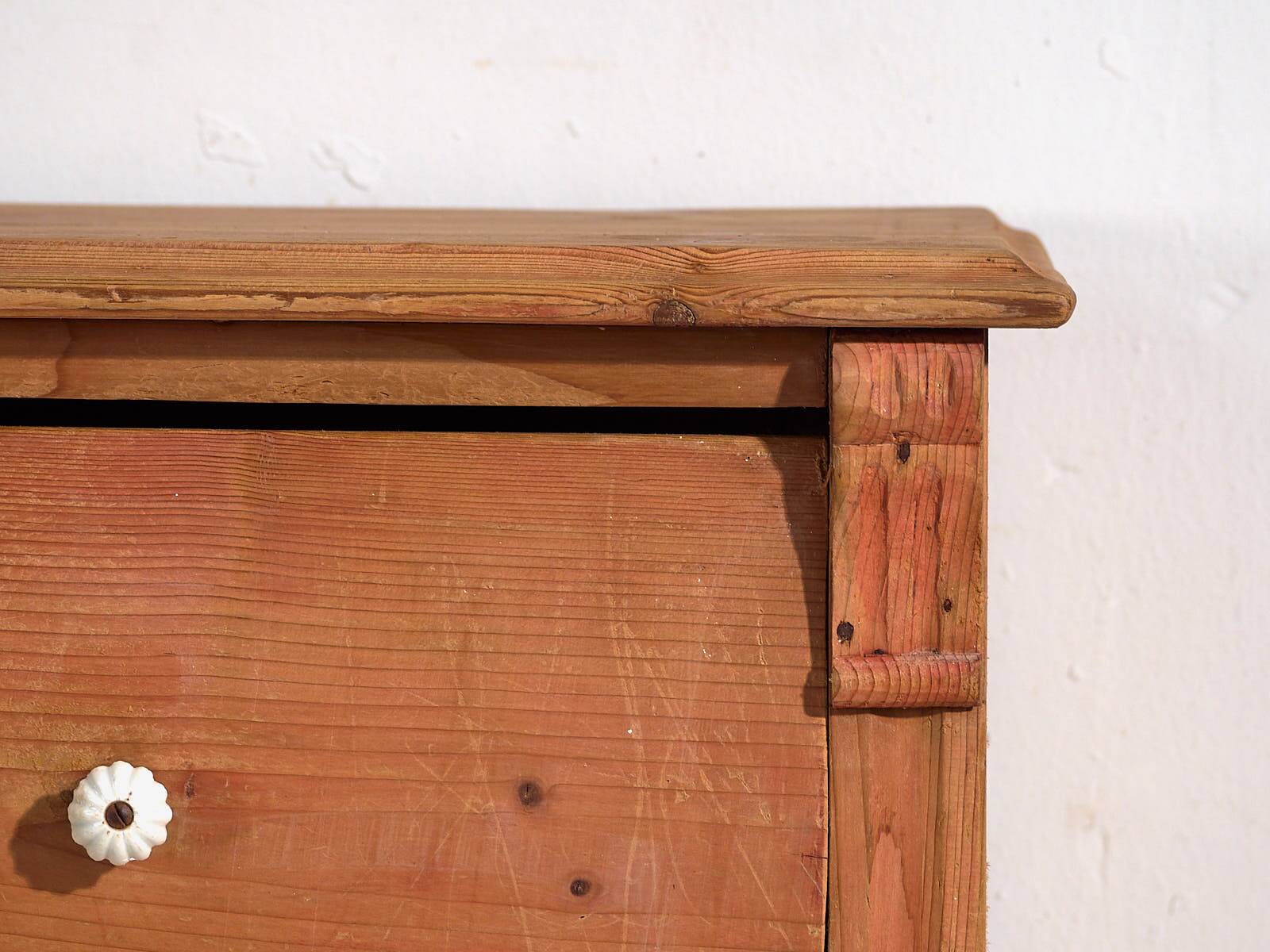 Antique solid wood chest of drawers (c.1920)