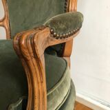 Green shepherdess armchair Louis XV style