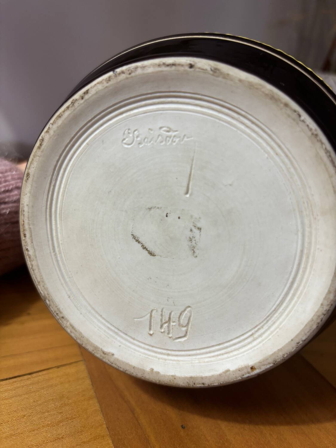 Vintage pot signed Lucien Brisdoux