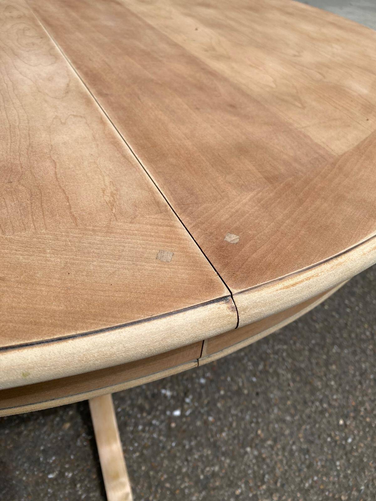 Renovated round extendable dining table with a central wooden leg, 113-203cm.