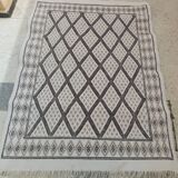 Traditional handmade white and grey carpet 178x125cm