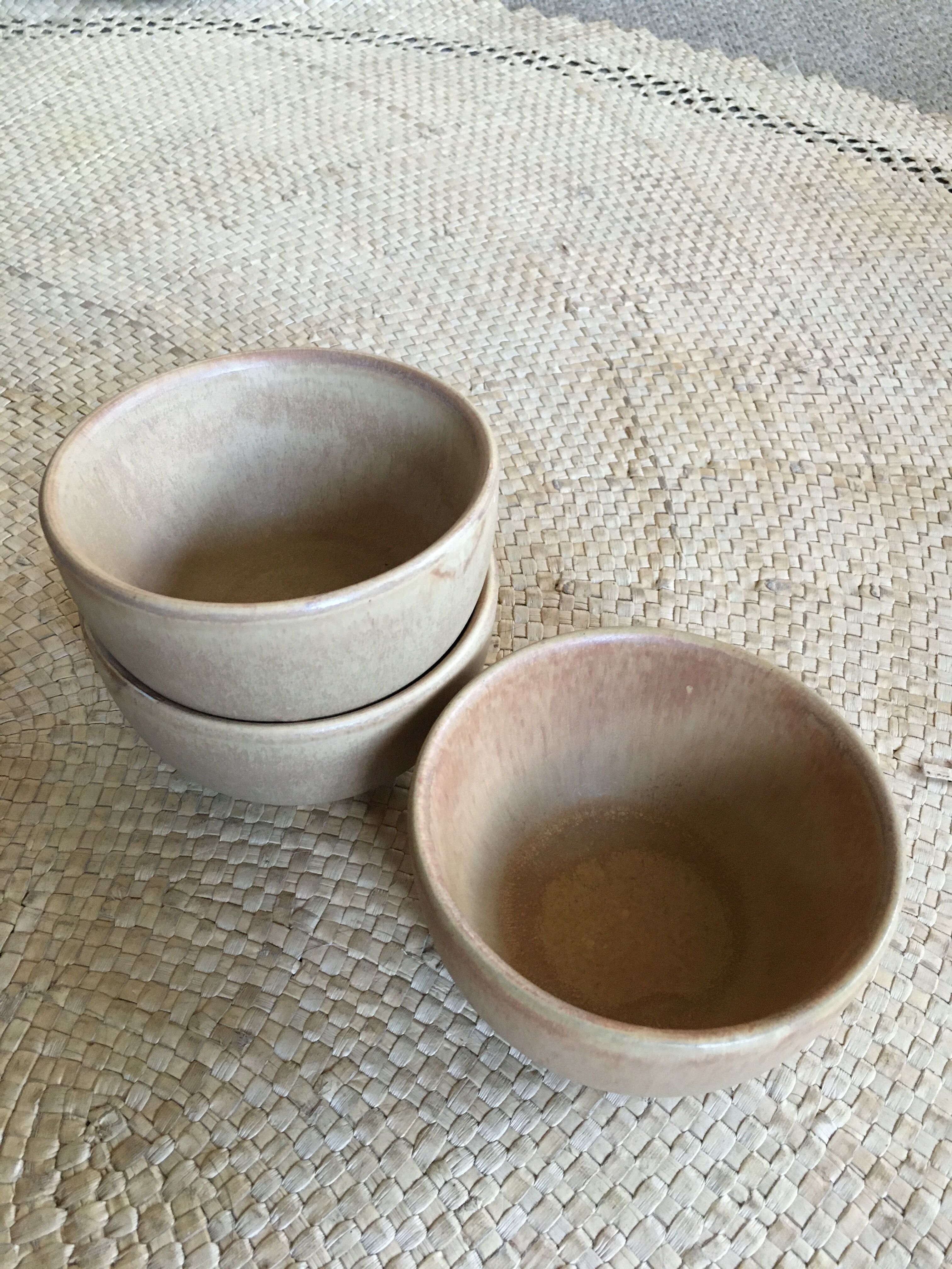 Series of 3 sandstone bowls