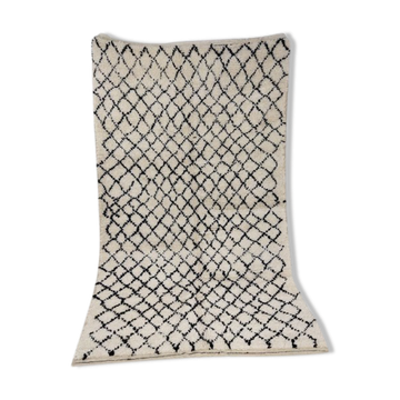 Moroccan berbere carpet 264x155cm