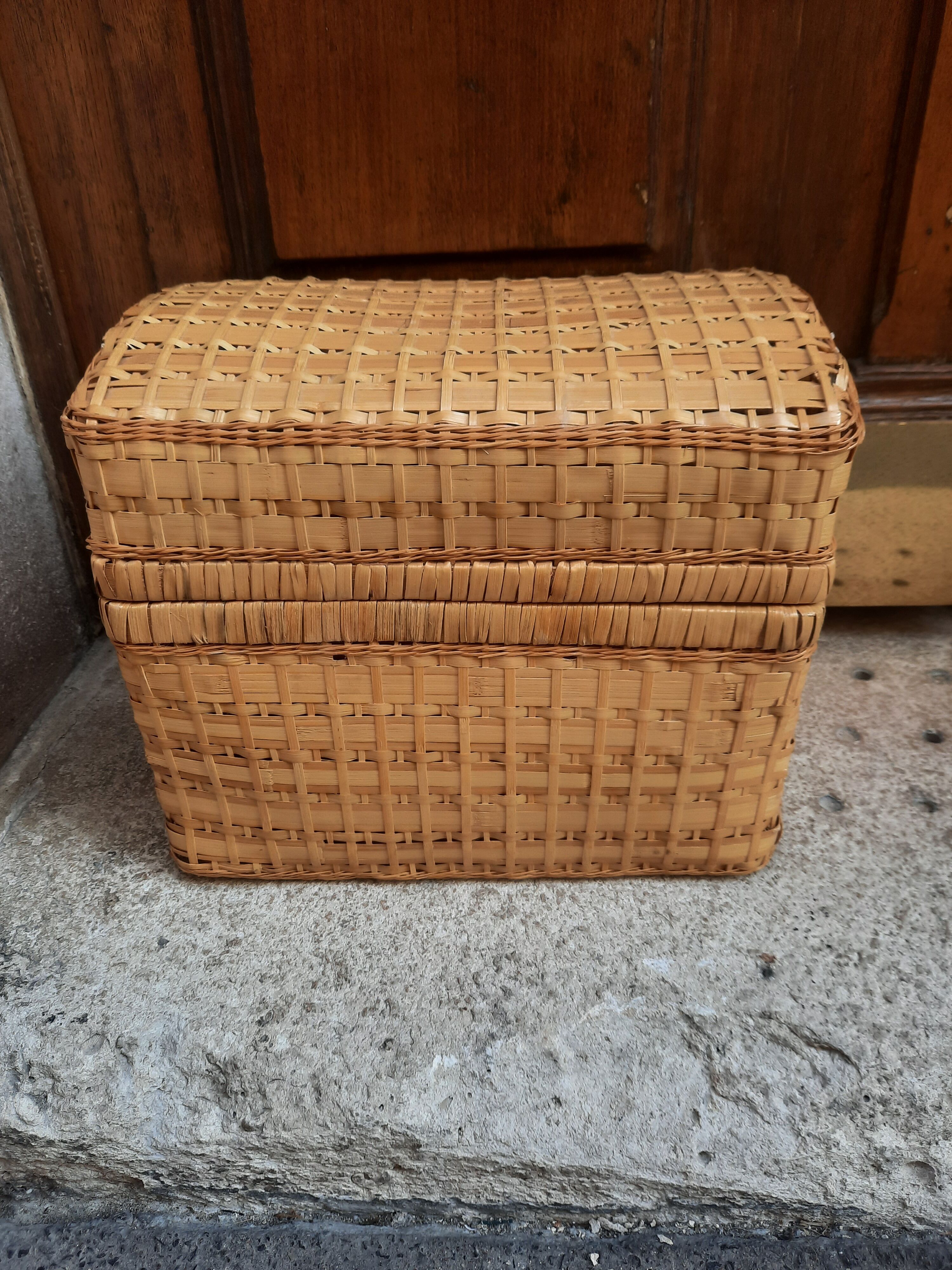 Rattan box