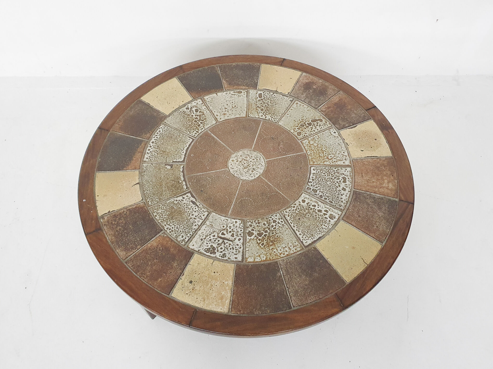 Tue Poulsen pour Haslev Møbelsnedkeri, table basse en pierre et chêne, Danemark années 1960