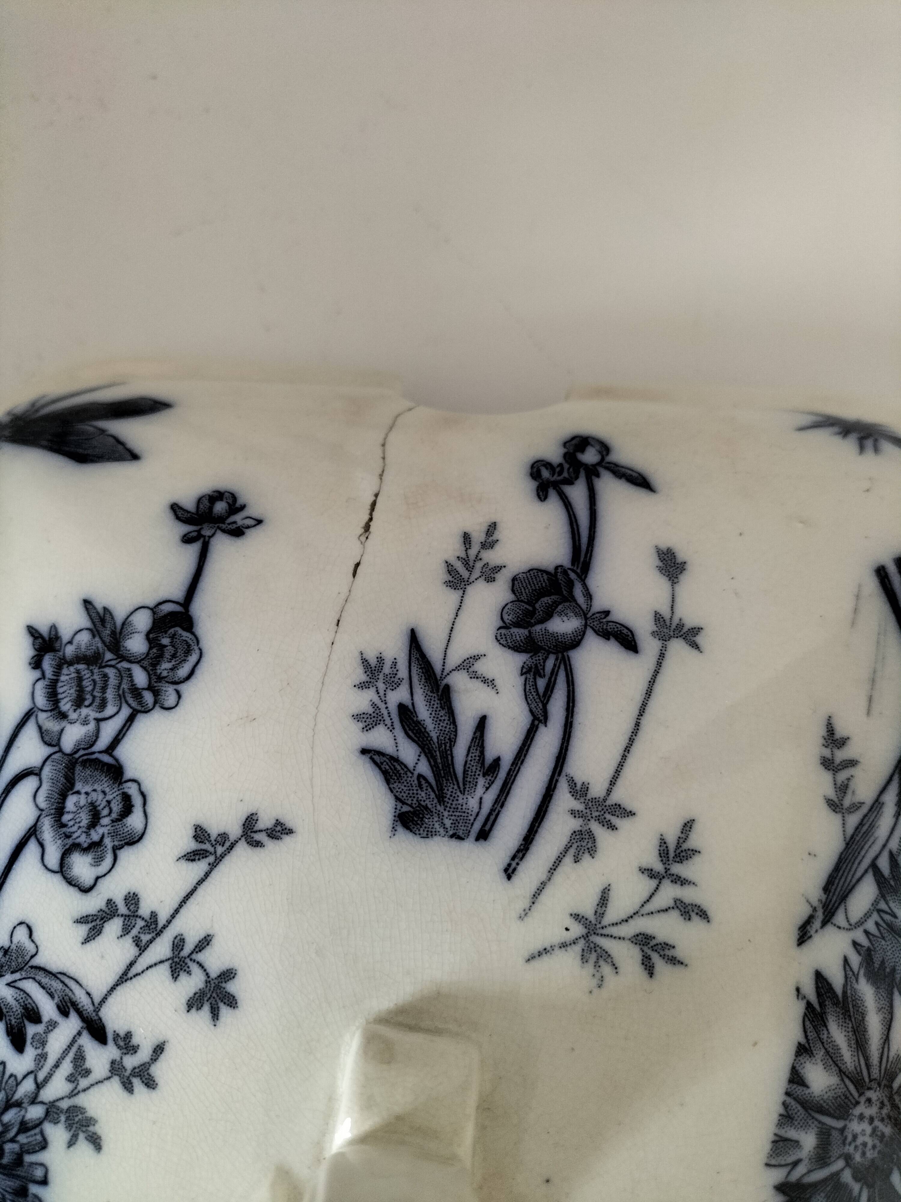 Antique set of rectangular dish and soup tureen – Mouzin-Lecat & Cie