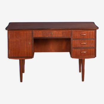 Teak 1960s Danish mid century desk made in Denmark