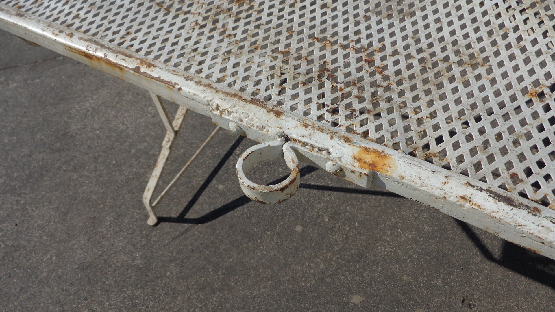 Table de jardin des années 30 en métal