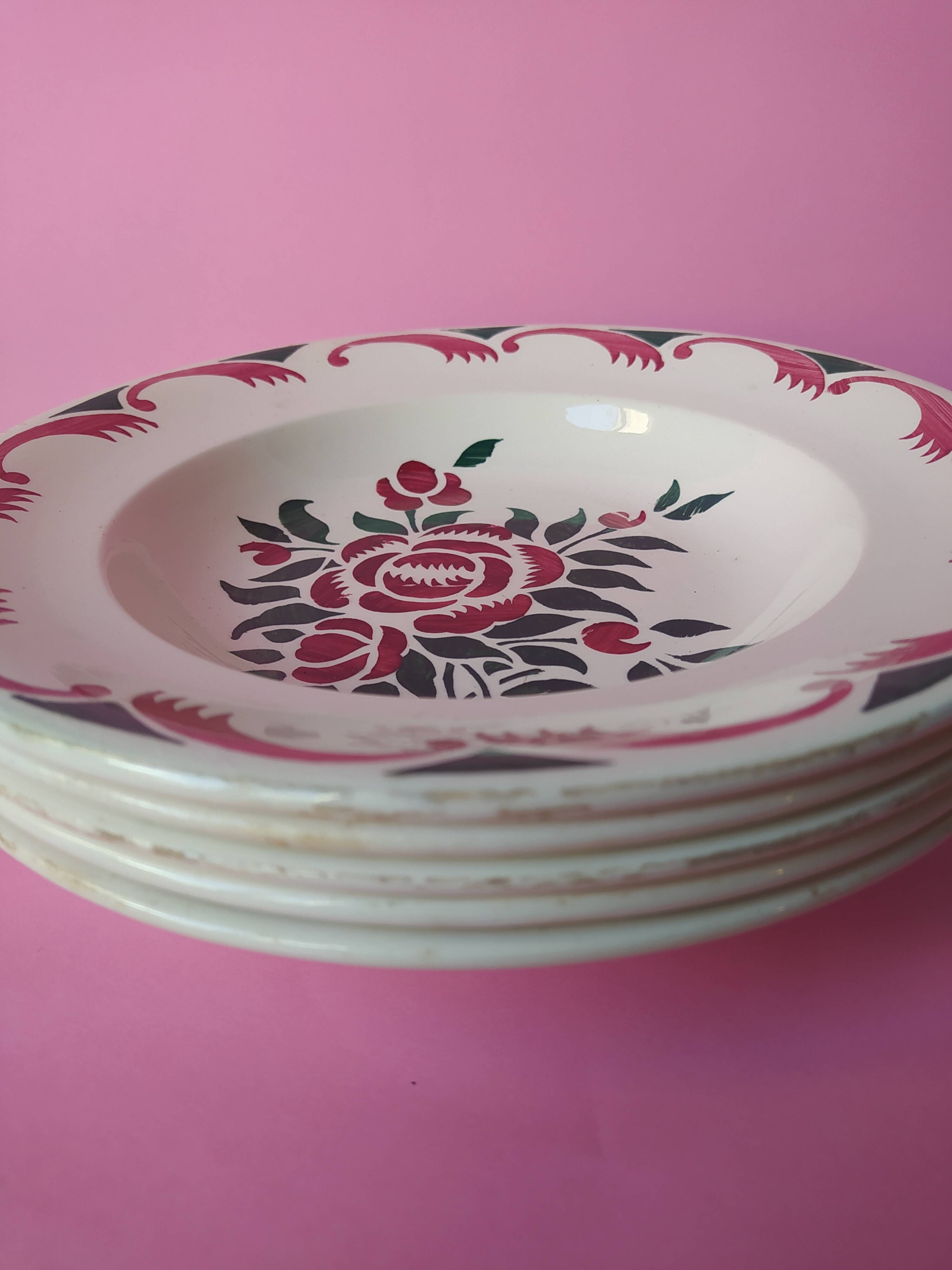 5 old soup plates from the French manufacturer LONGWY, Alsace model. Vintage.