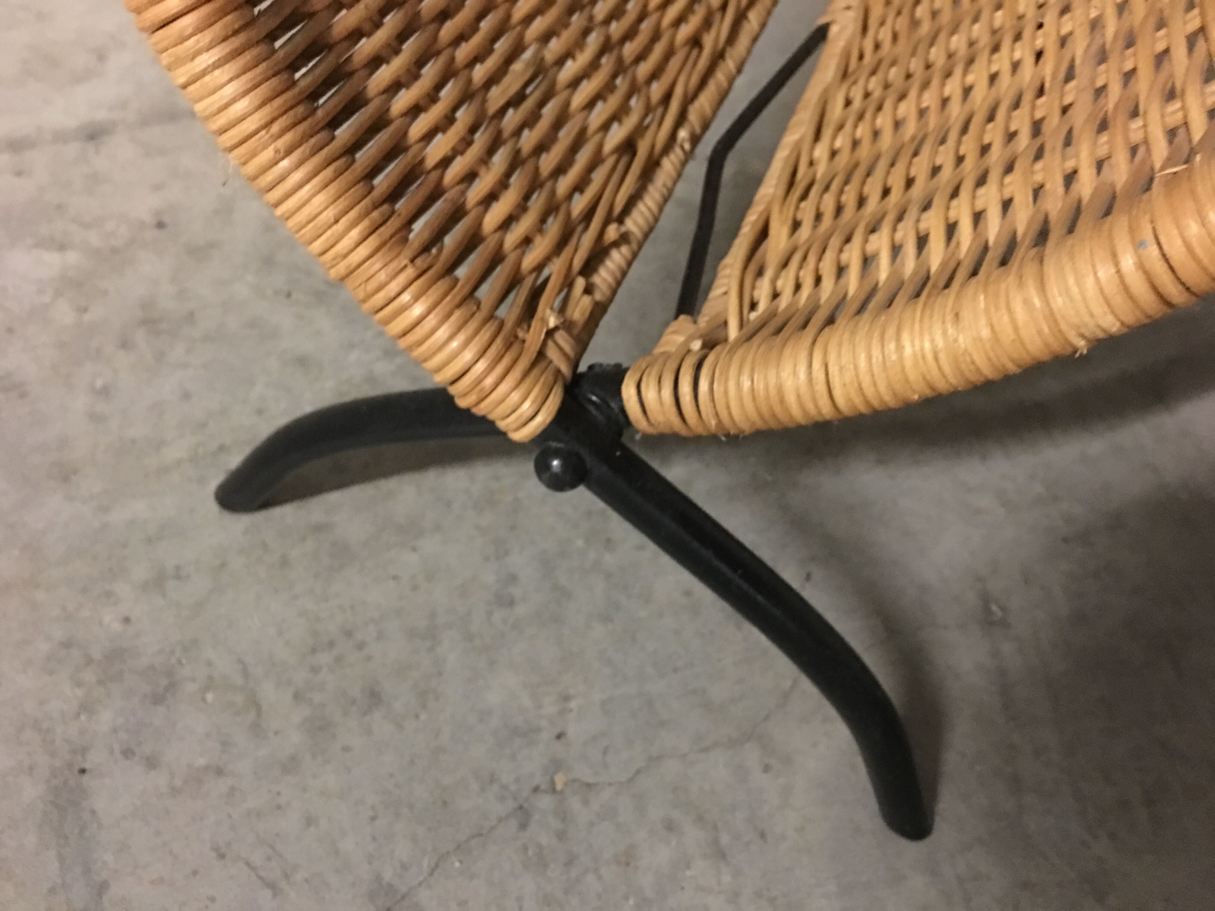 Magazine rack 60 years