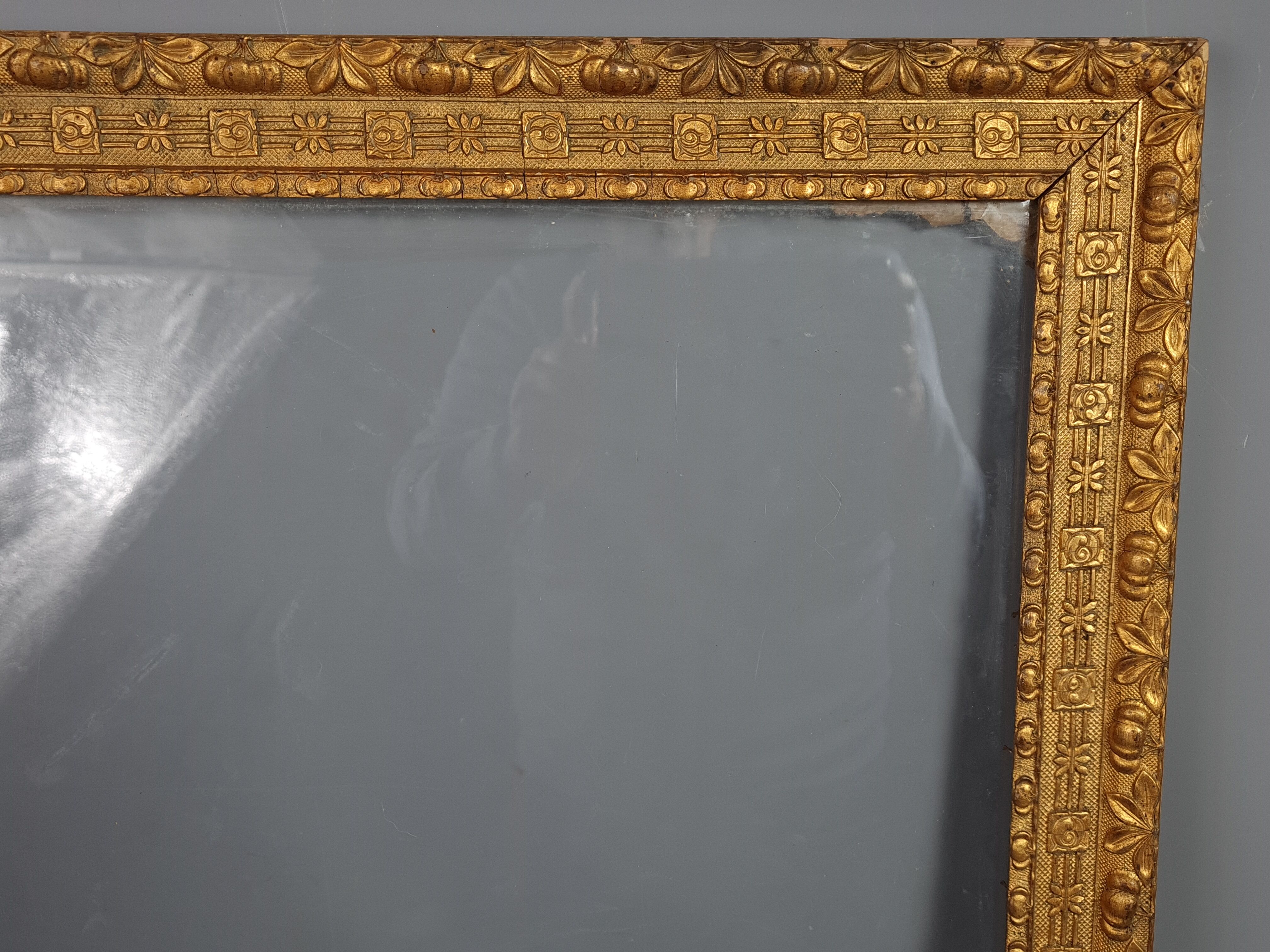 Old frame gilded stucco wood 56x46.5 cm, foliage 50.4x38.4 cm + old glass SB