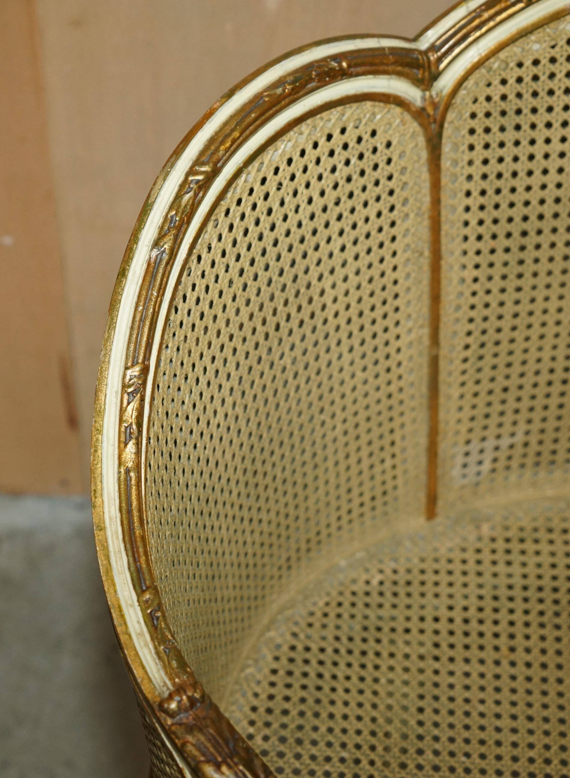 Louis XVI Bergère canapé in gilded wood with double caning