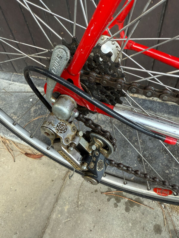 Magnifique vélo de route Peugeot vintage des années 80