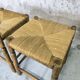 Paire de tabourets vintage en bois et paille