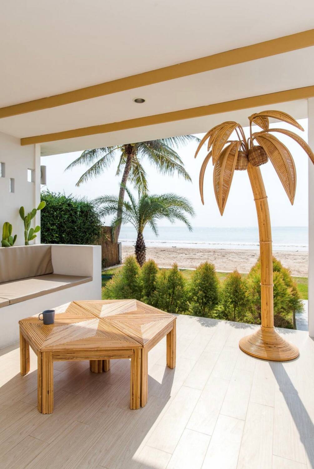 Rattan “palm/coconut tree” floor lamp