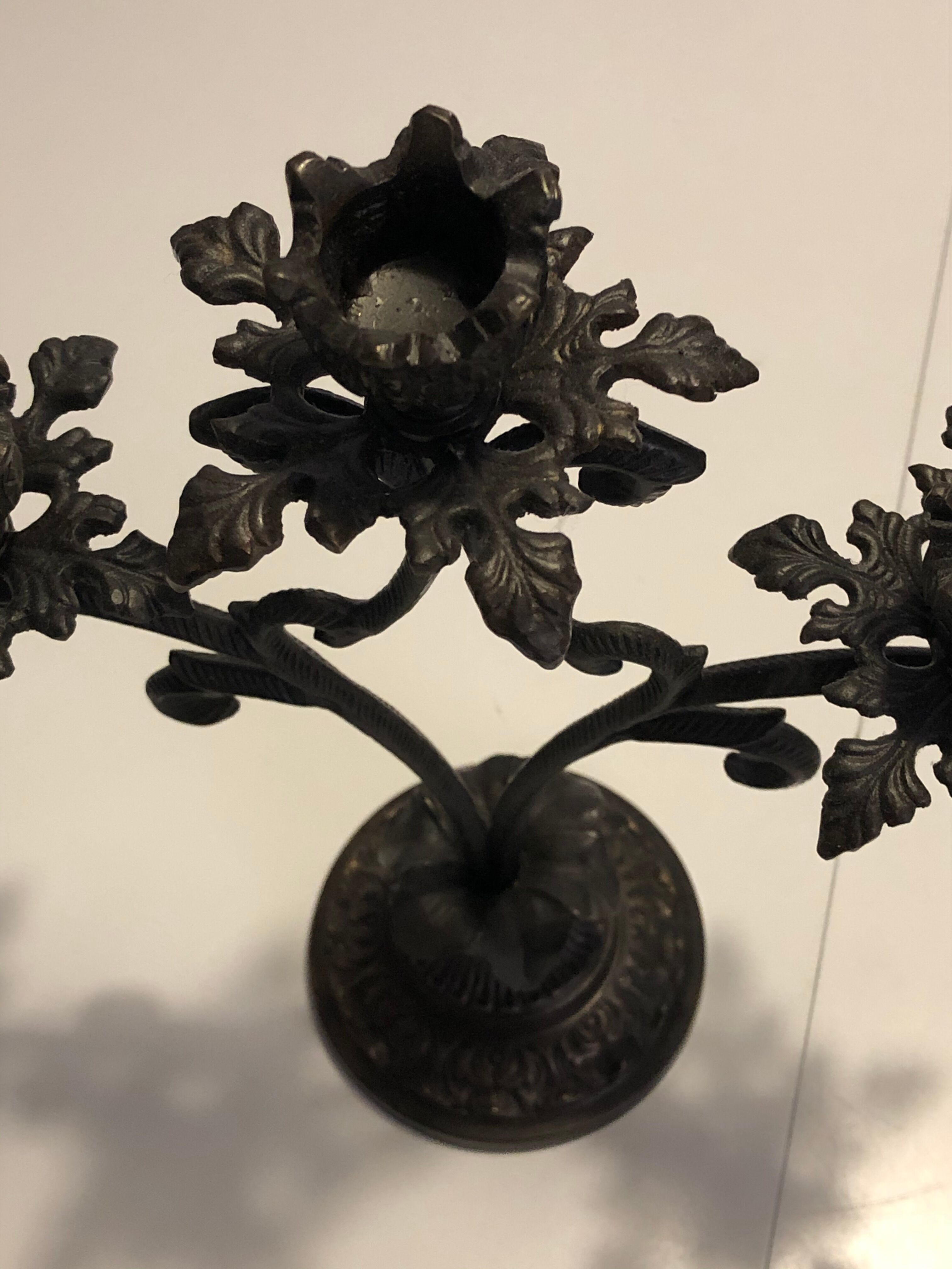 3 branches candlestick