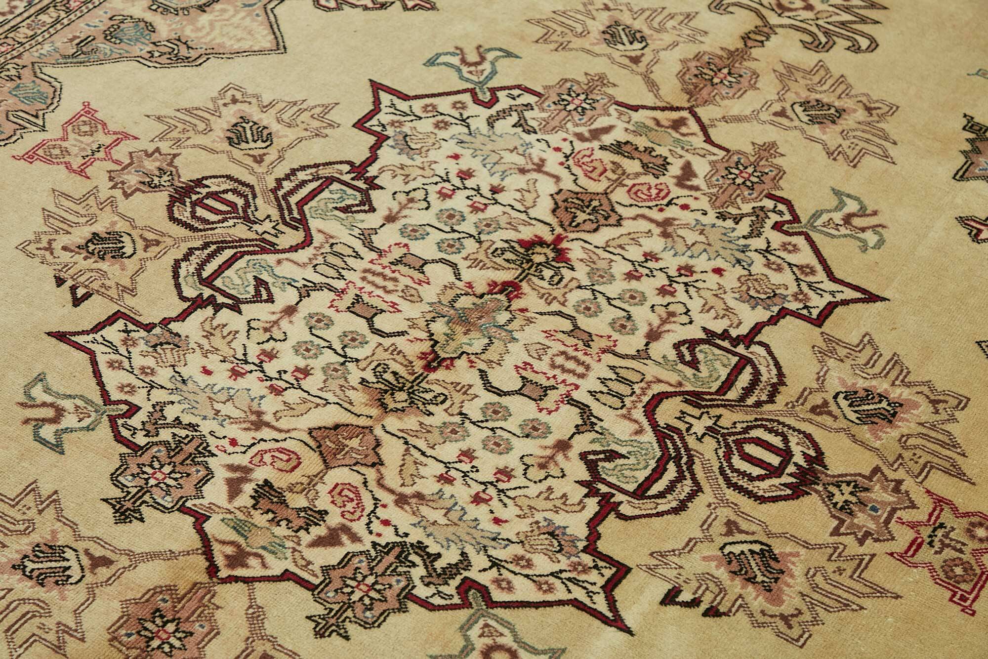 Turkish Wool Vintage Kayseri Rug 197 cm x 287 cm