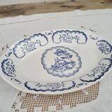 Digoin Sarreguemines Bernadette model dish. In perfect condition, no cracks or chips. 21.5cm x 14.
