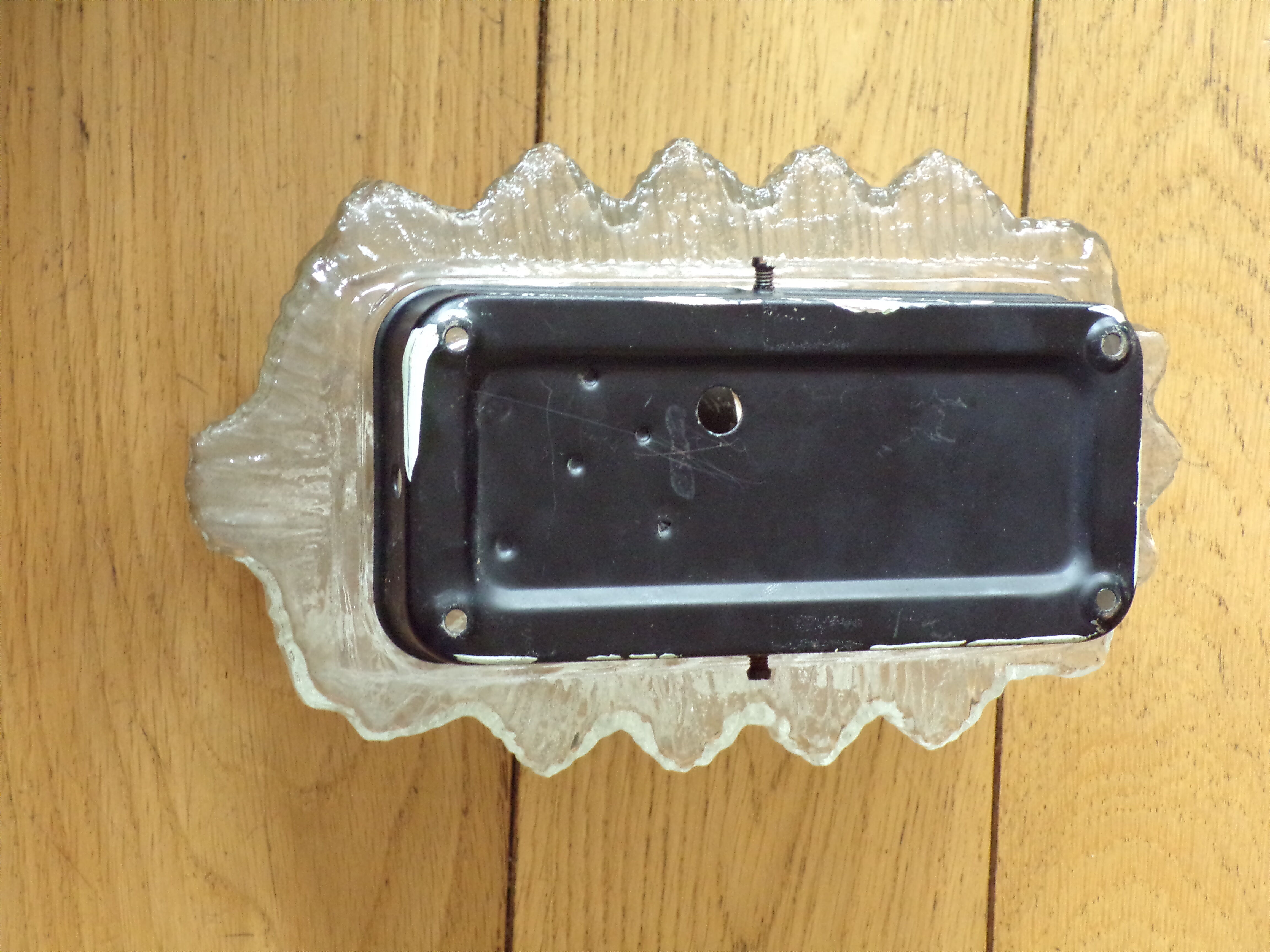 sheet-shaped moulded glass sconce