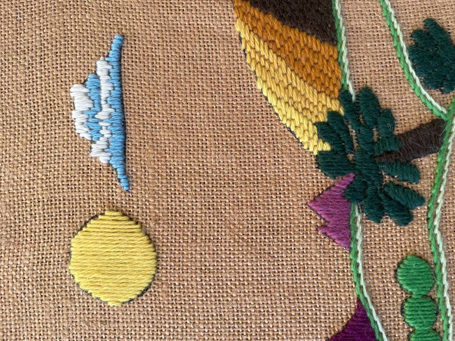 Broderie artisanale « Paradis terrestre »