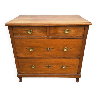 Antique chest of drawers