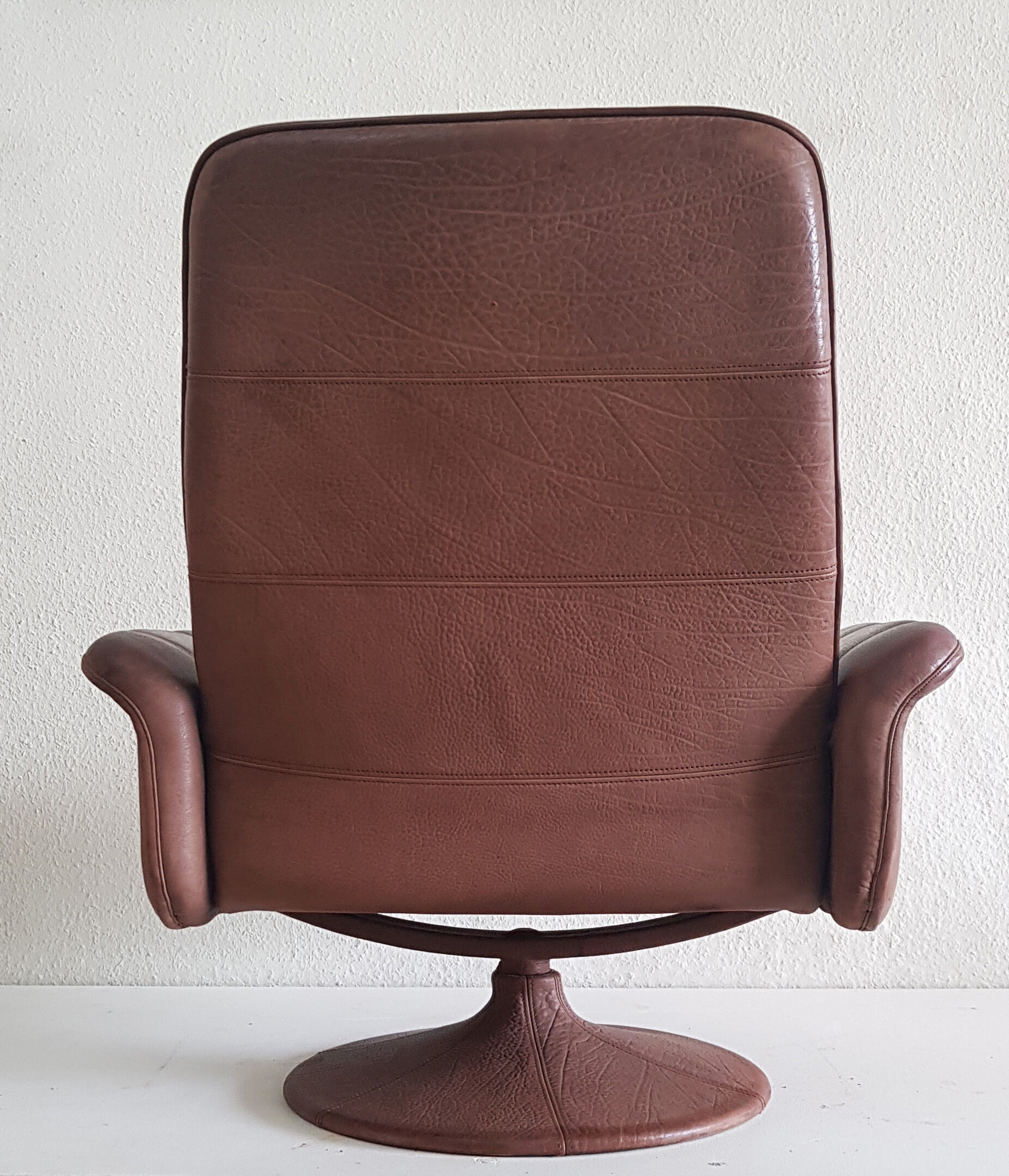 De Sede ds 50 swivel leather armchair, Switzerland 1970