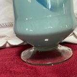 Vase bleu en opaline