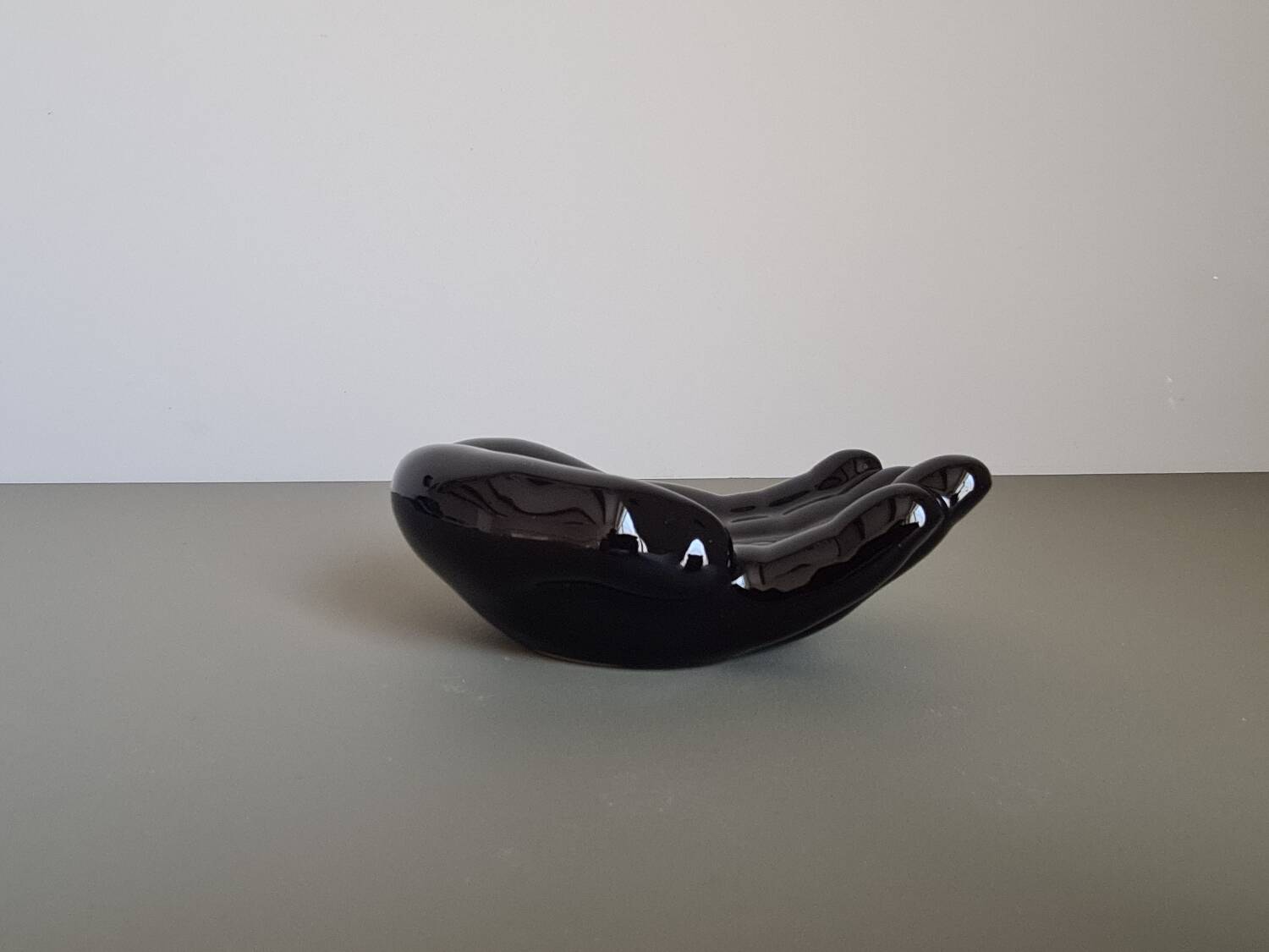 Vintage 1970s black ceramic hand-shaped trinket dish, retro decorative sculpture, centerpiece, home decor, soap dish
