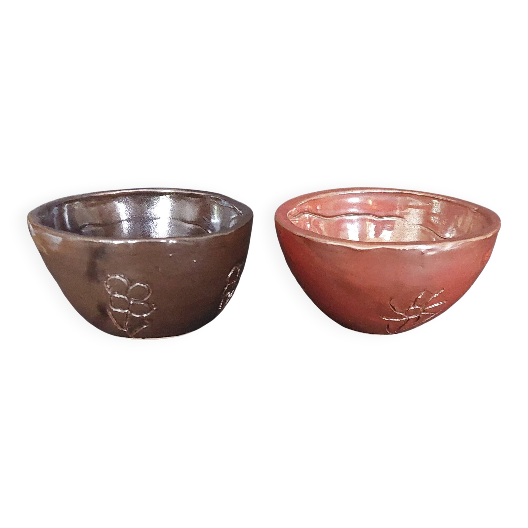 Signature glazed stoneware bowls to identify 20th century