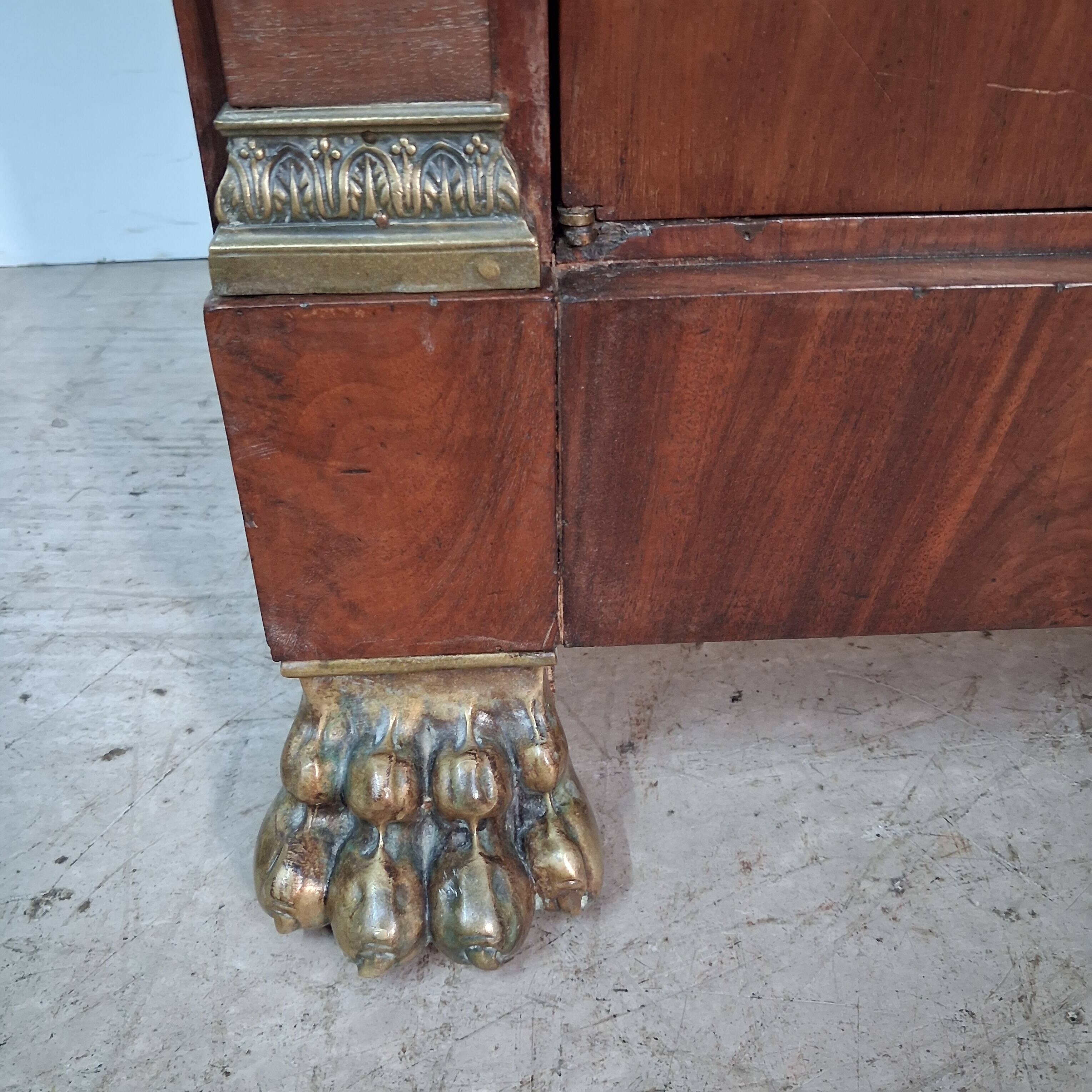 Buffet with 2 doors and marble top from the Empire period.
