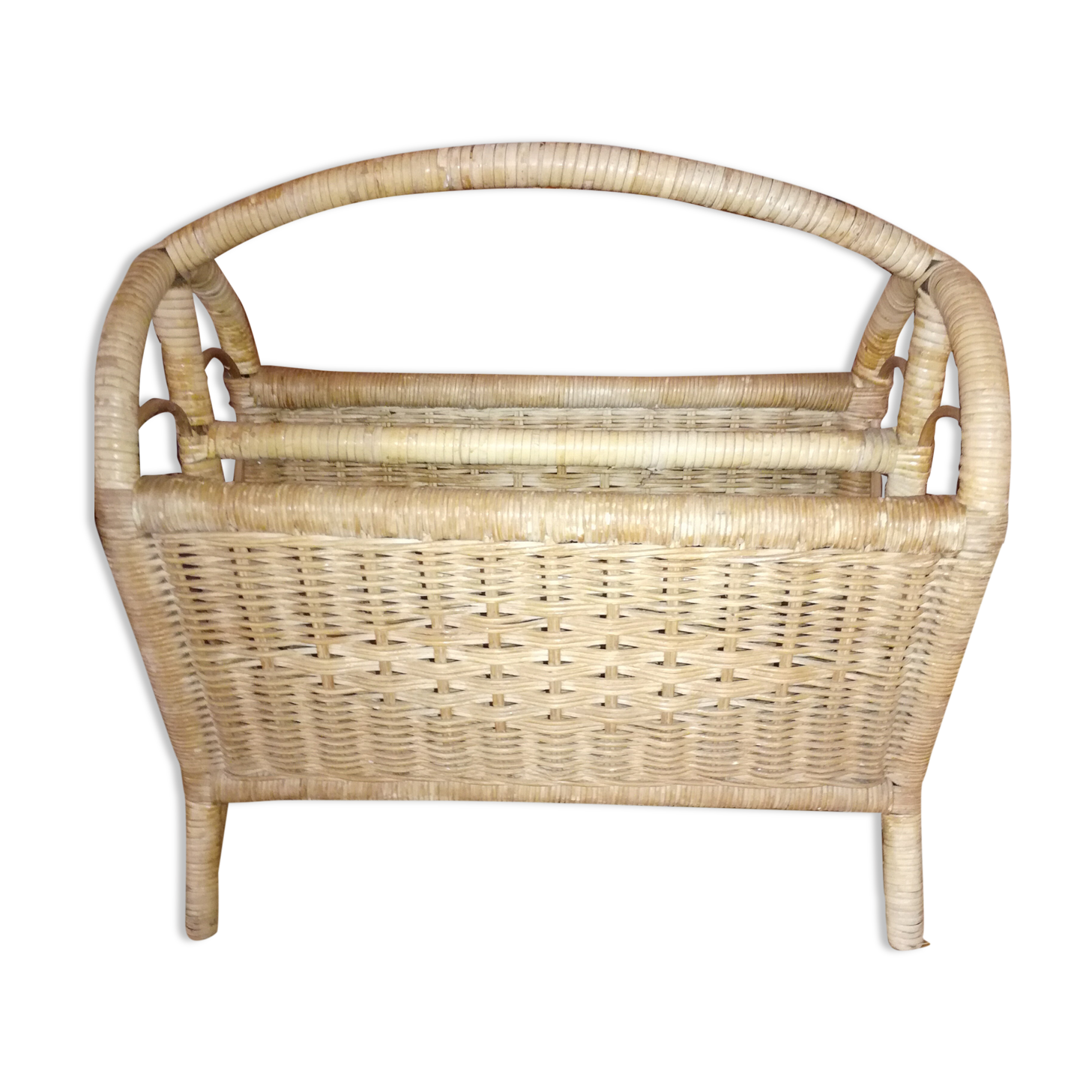 Door rattan magazines