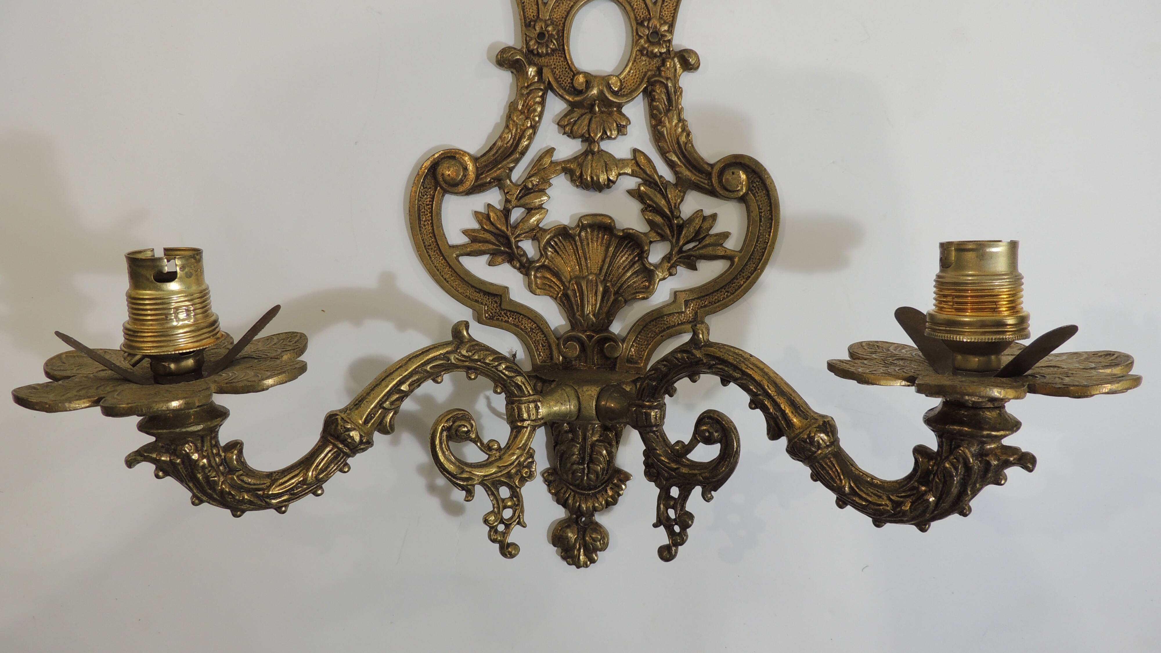 Antique gilt bronze wall light with two globes – Rococo style,