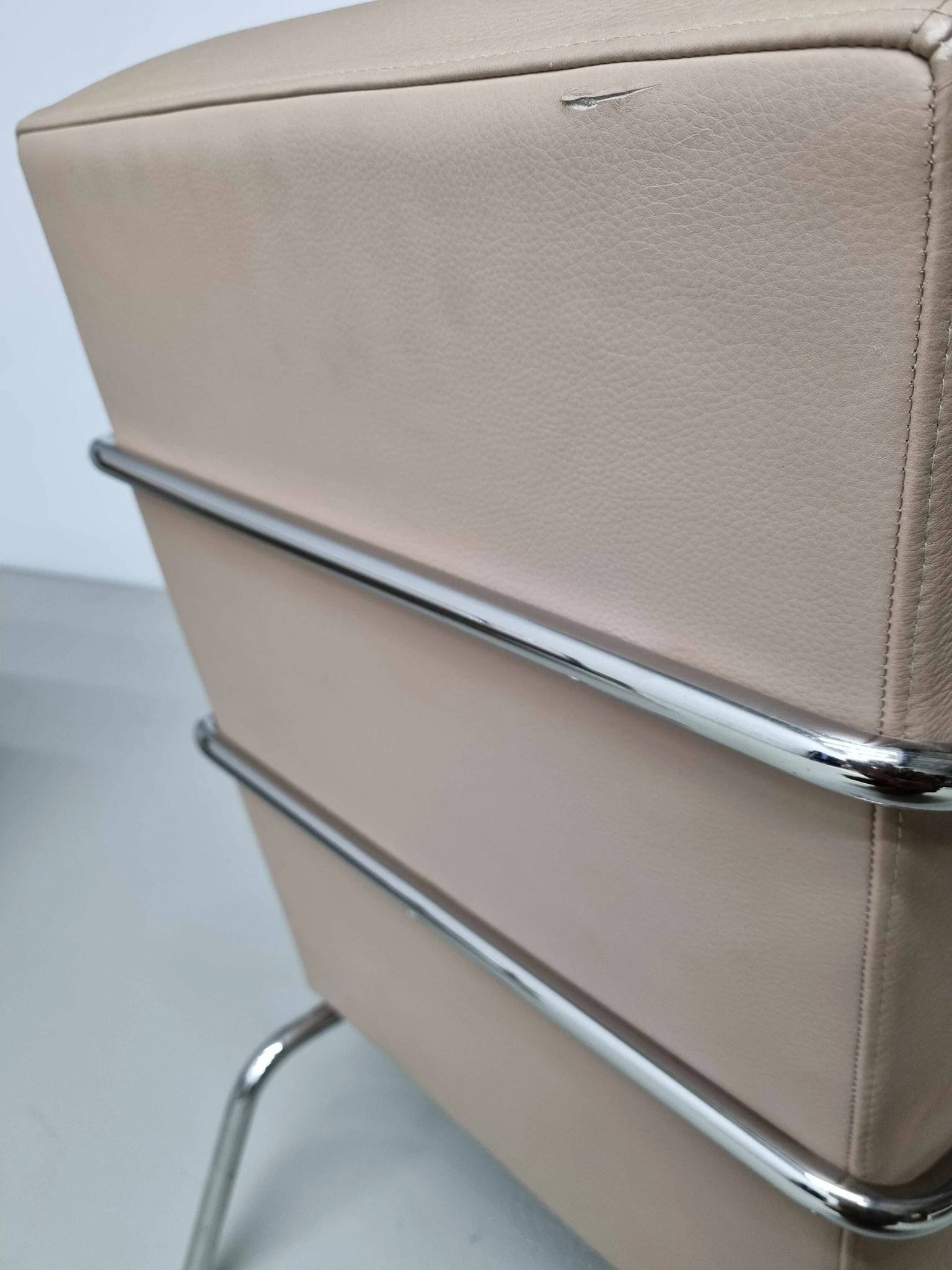 2 vintage nude leather "Cinema" easy chairs by Gunilla Allard for Lammhults | 1990s