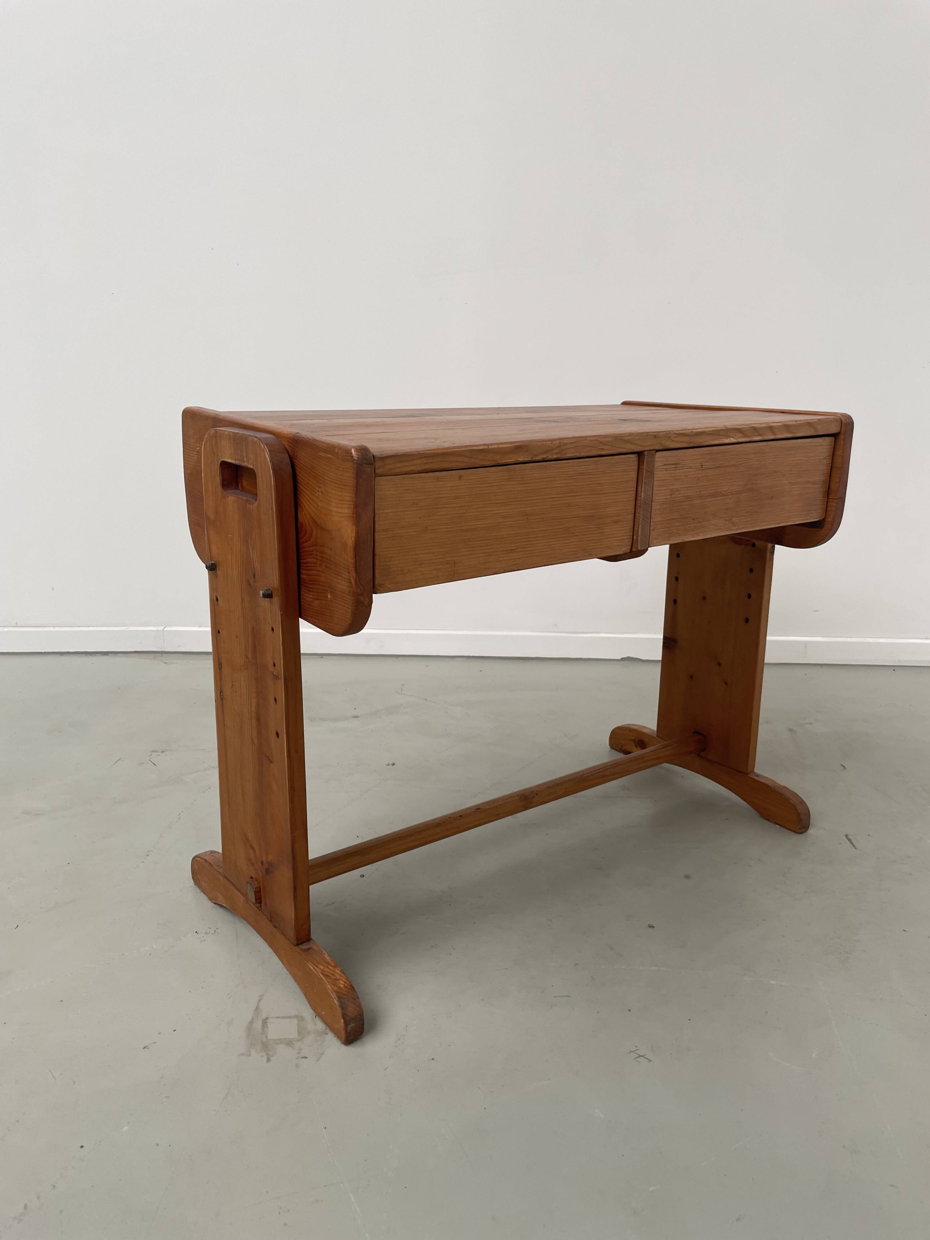 Children's pine desk from the 80s