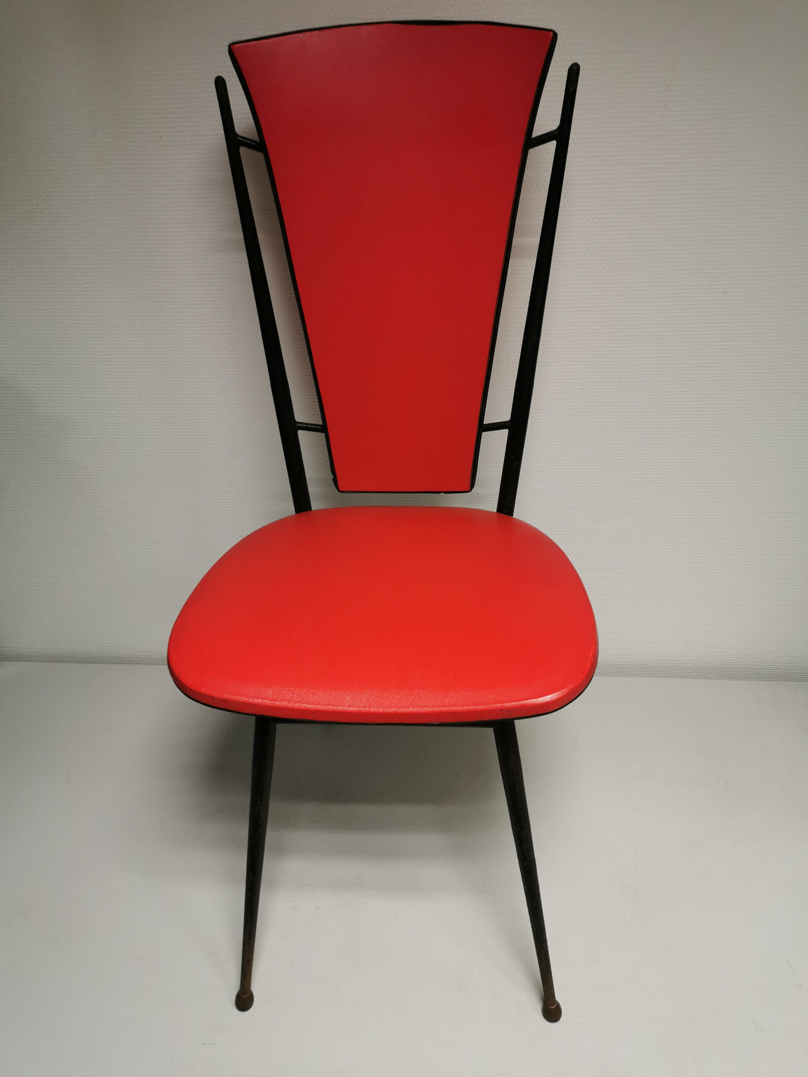 series of 6 Vintage red chairs design COLETTE GUEDEN 60s