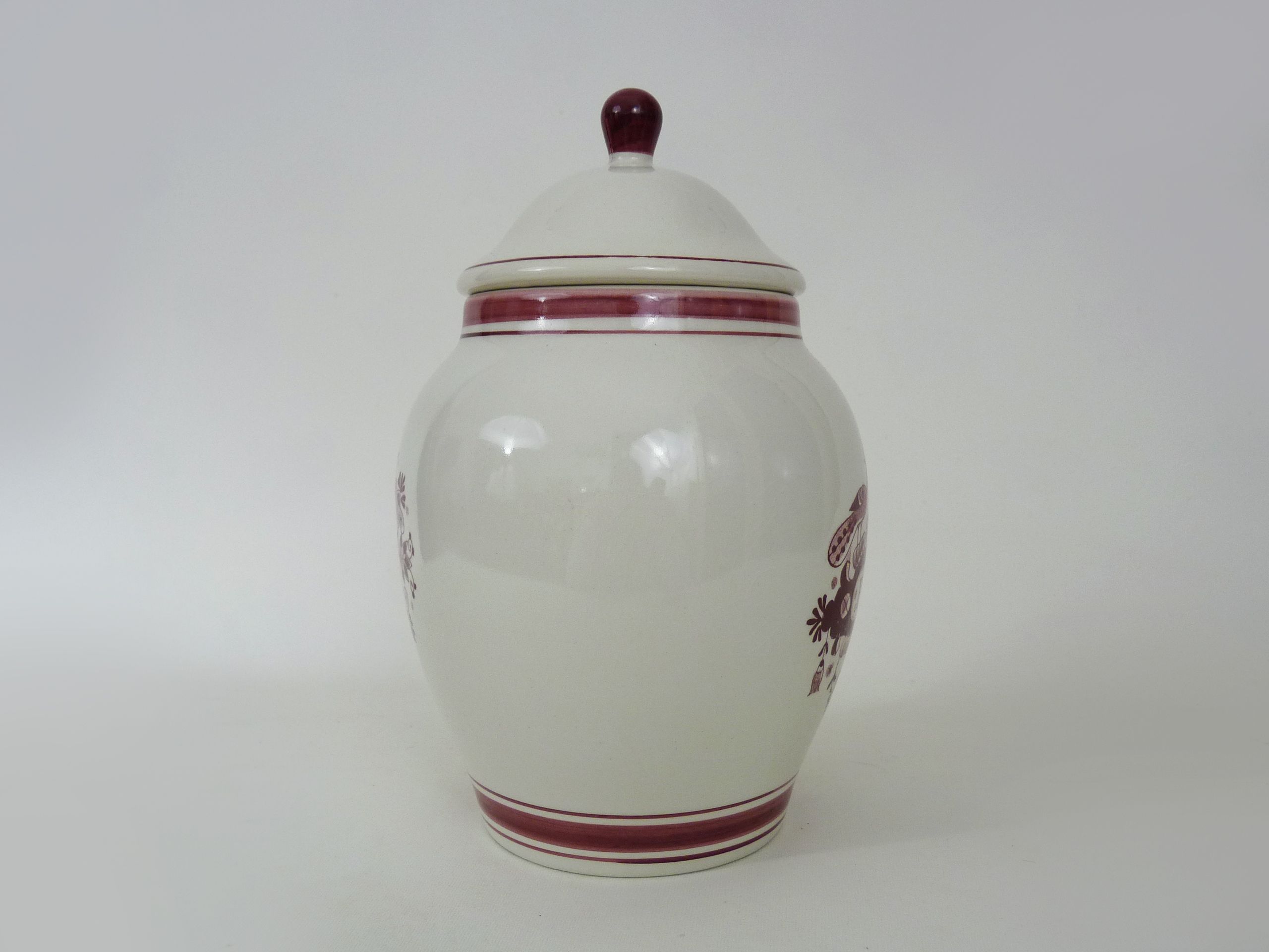 Former apothecary pot