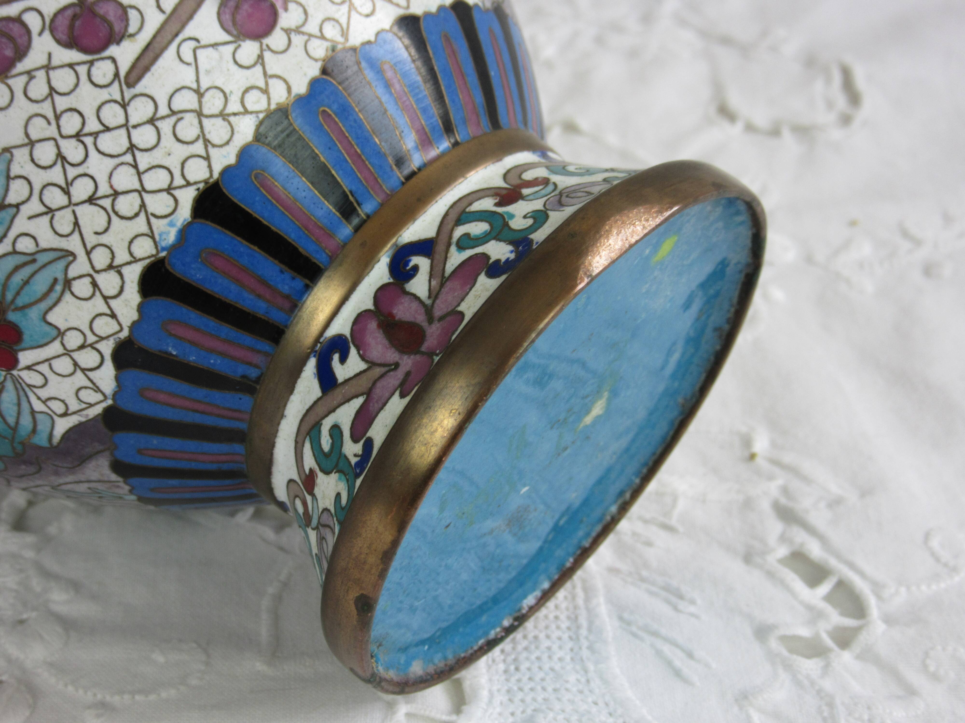 Siloed enamels vase