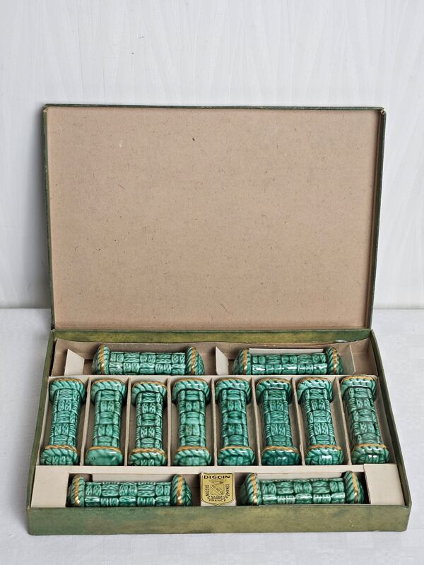 Coffret de 12 porte-couteaux Digoin Sarreguemines France