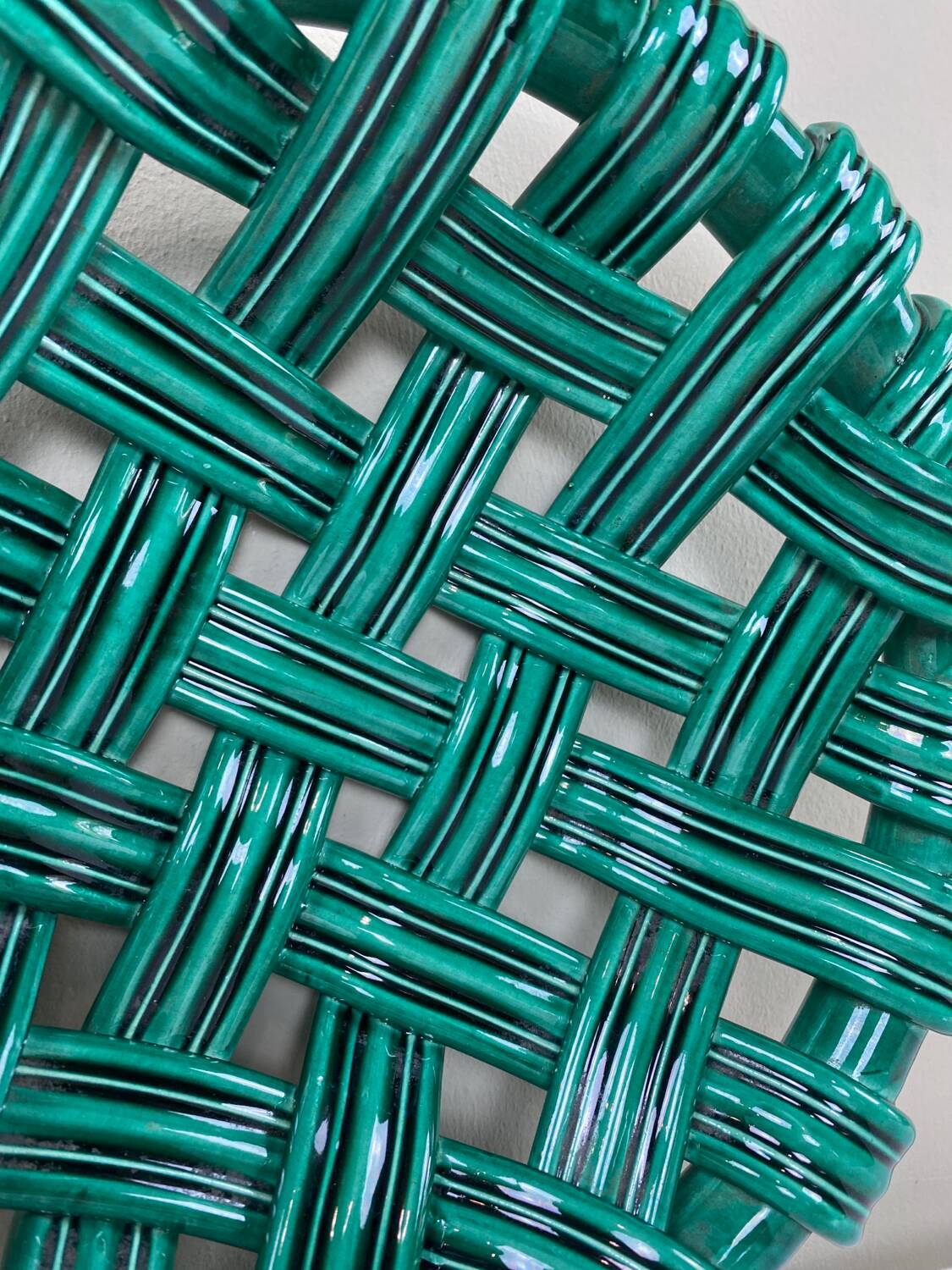 Braided ceramic cup
