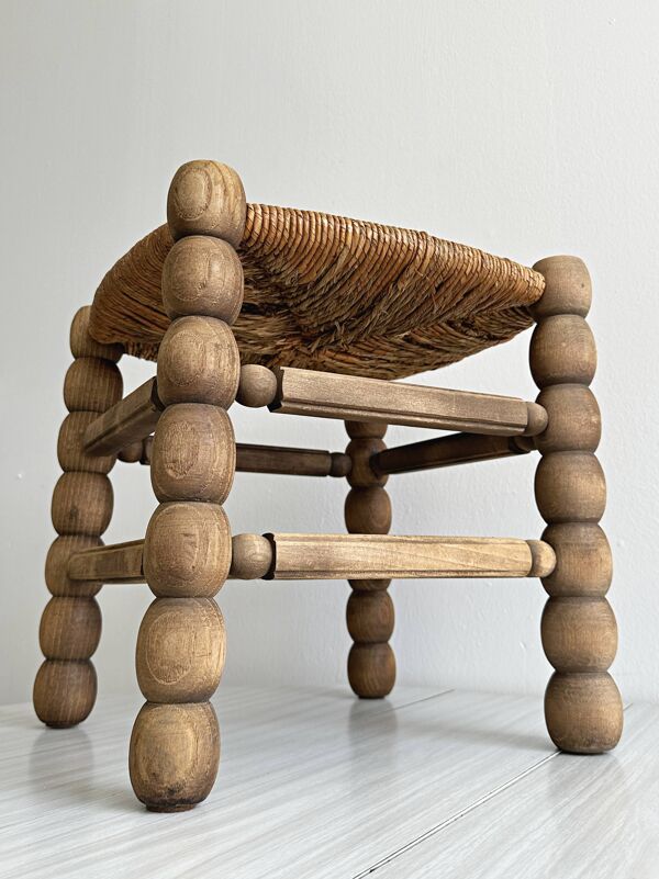 Tabouret ancien en bois et paille tressée