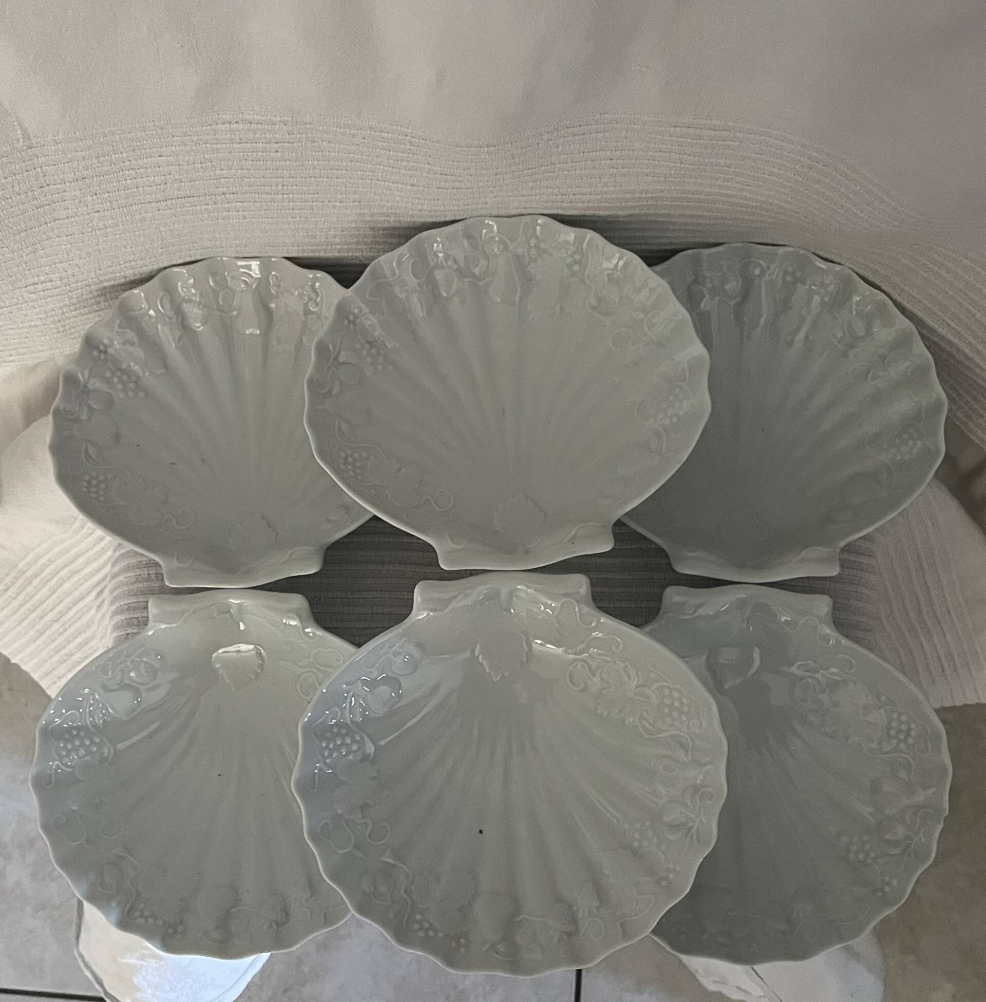 Scallop shell dish