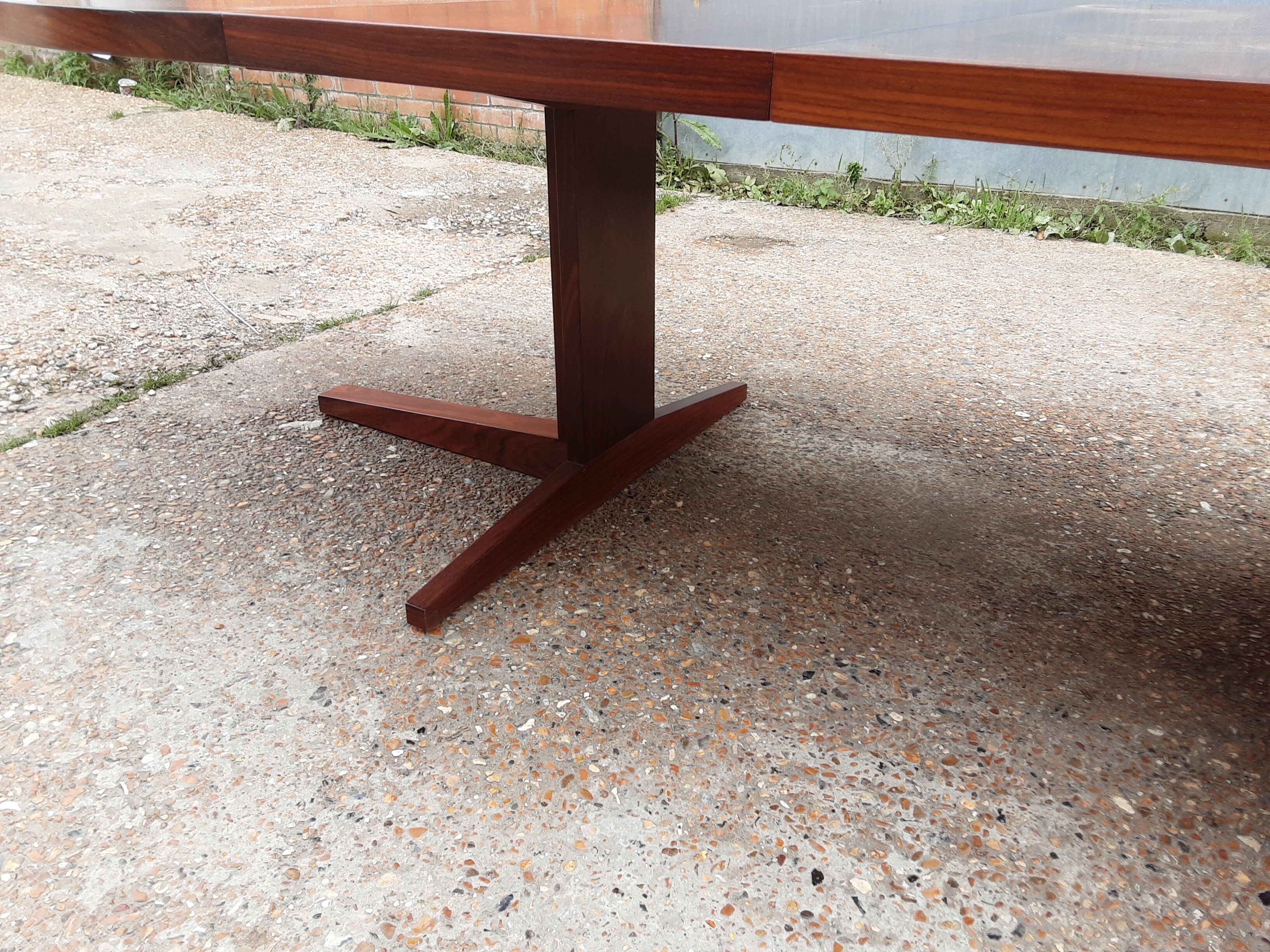 Mid century rosewood extendable dining table by John Mortensen