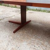 Table à manger à rallonge en bois de rose du milieu du siècle par John Mortensen