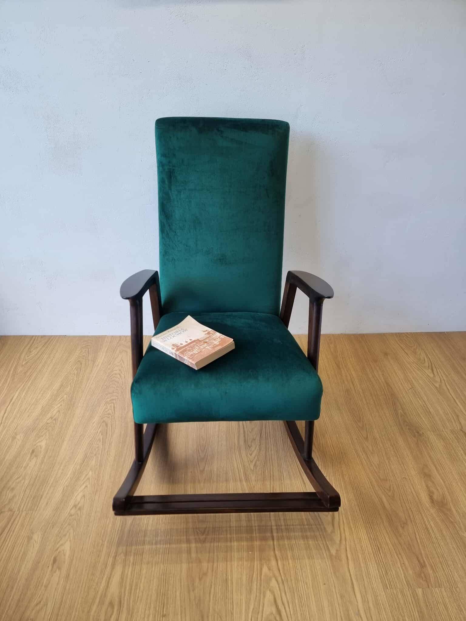 Chaise à bascule vintage des années 50.