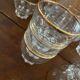 9 verres vintage au liseré doré .