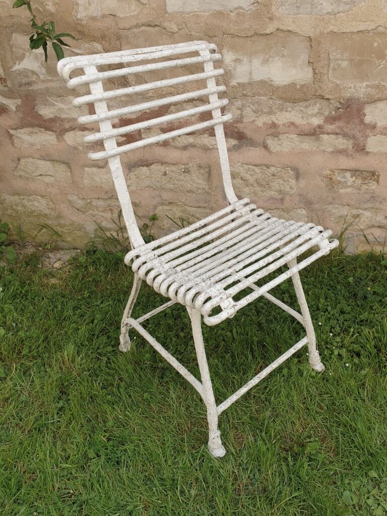 Garden chairs of Arras