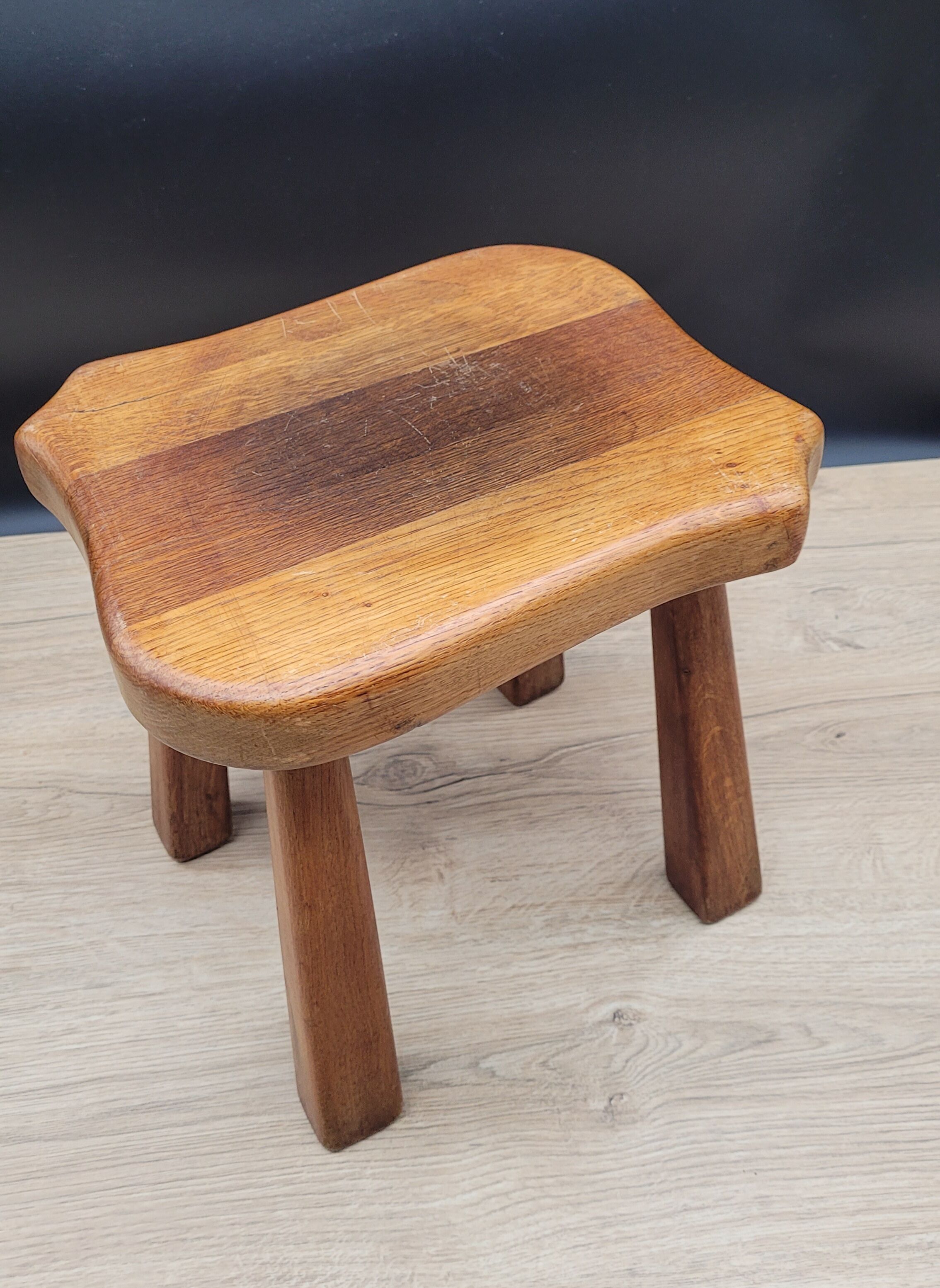 Quadripod solid wood stool